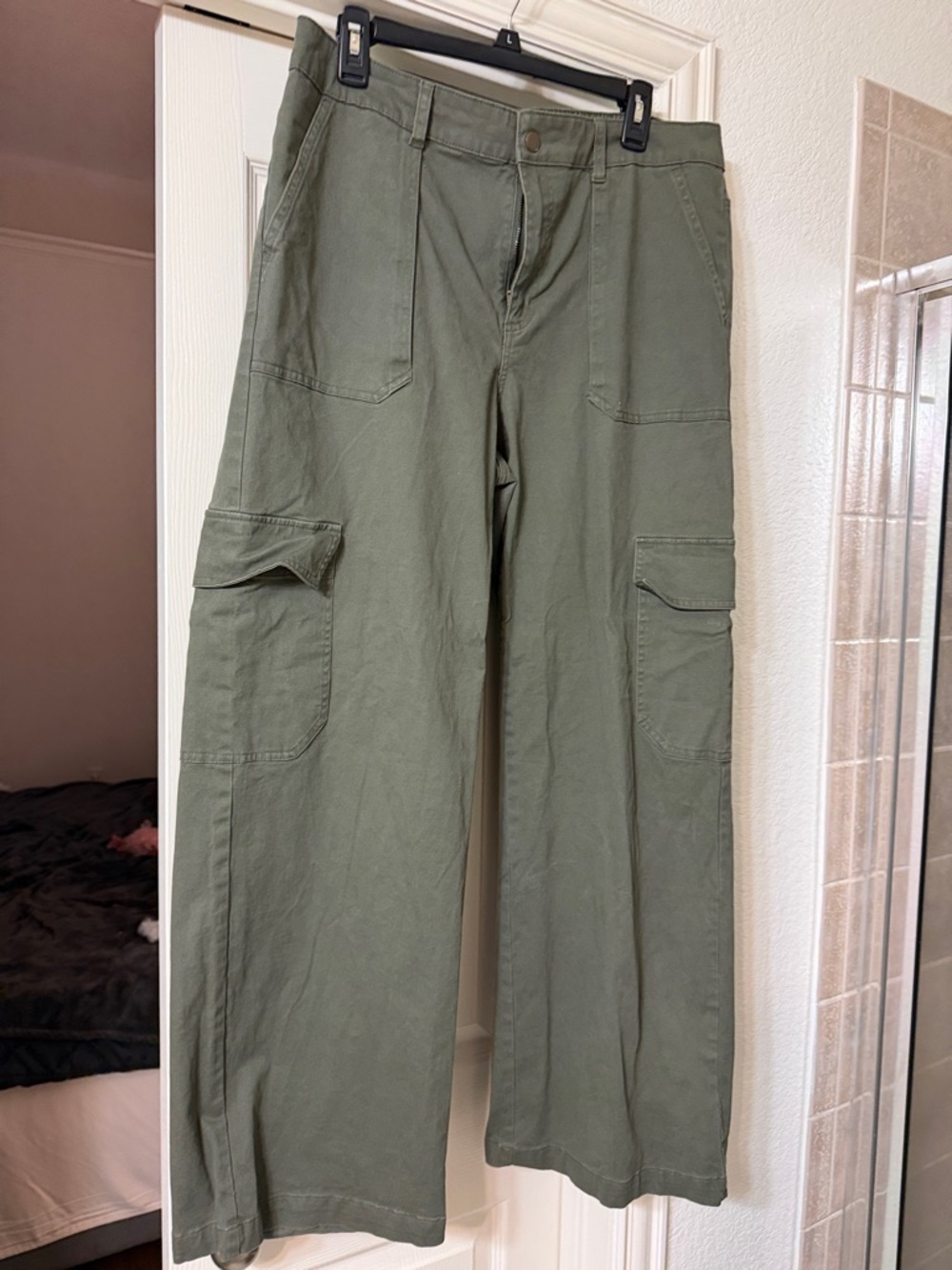 Women’s Olive Green Cargo Pants
